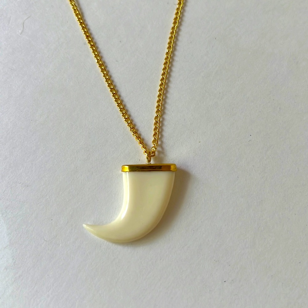 Vintage dead stock claw necklace - small